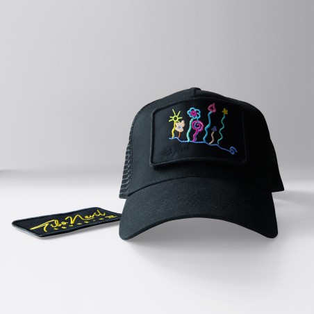 Casquette Noir "Rêverie II" :
- Patch brodé Design 1 :
- Patch brodé Design 3 :